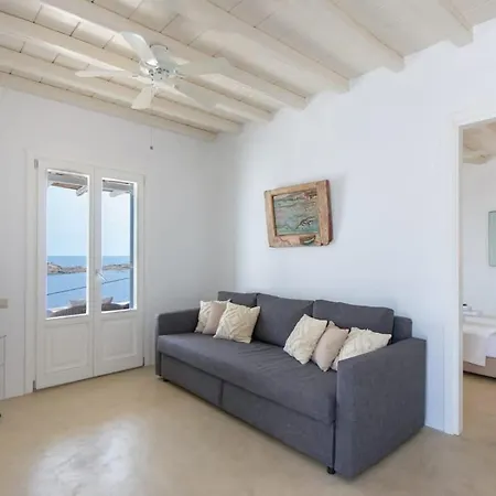 Marvelous 7 Bedroom Overlooking The Psarou Bay *