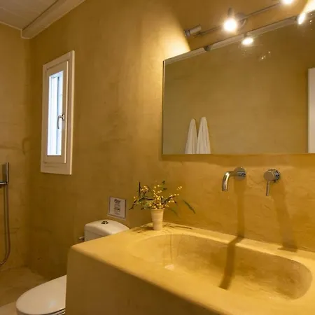 Marvelous 7 Bedroom Overlooking The Psarou Bay *