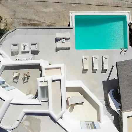 Marvelous 7 Bedroom Overlooking The Psarou Bay Villa