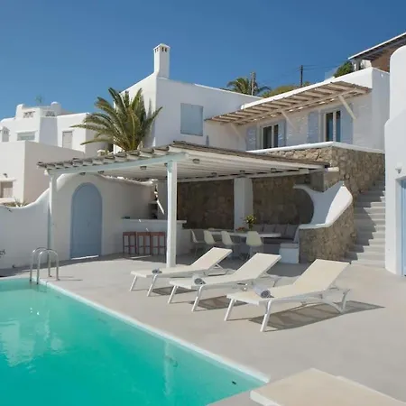 Marvelous 7 Bedroom Overlooking The Psarou Bay Ψαρού