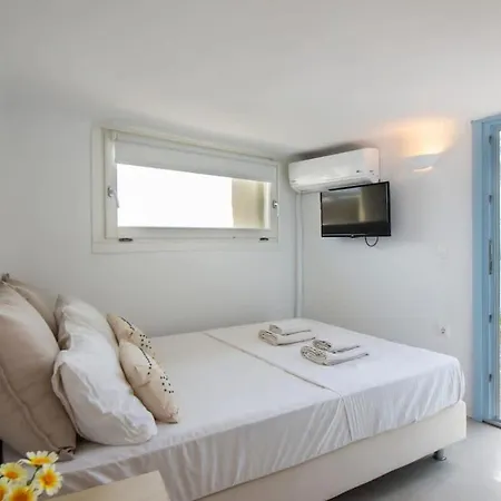 Marvelous 7 Bedroom Overlooking The Psarou Bay * Psarrou