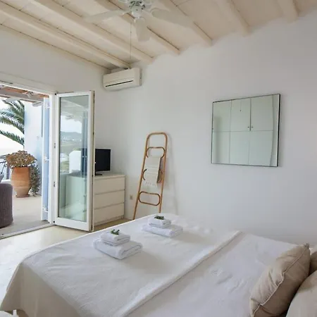 Βίλα Marvelous 7 Bedroom Overlooking The Psarou Bay *