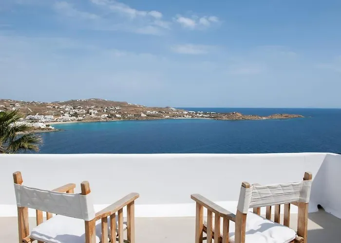 Marvelous 7 Bedroom Overlooking The Psarou Bay فيلة