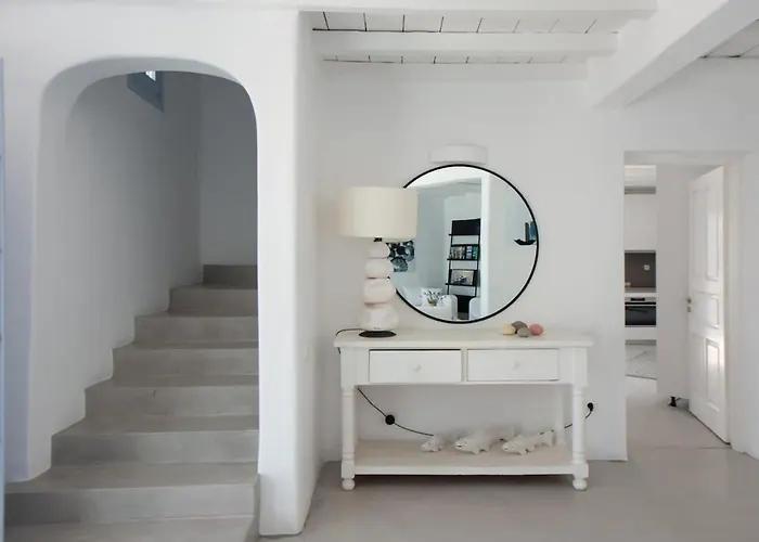 Marvelous 7 Bedroom Overlooking The Psarou Bay فيلة بسارو