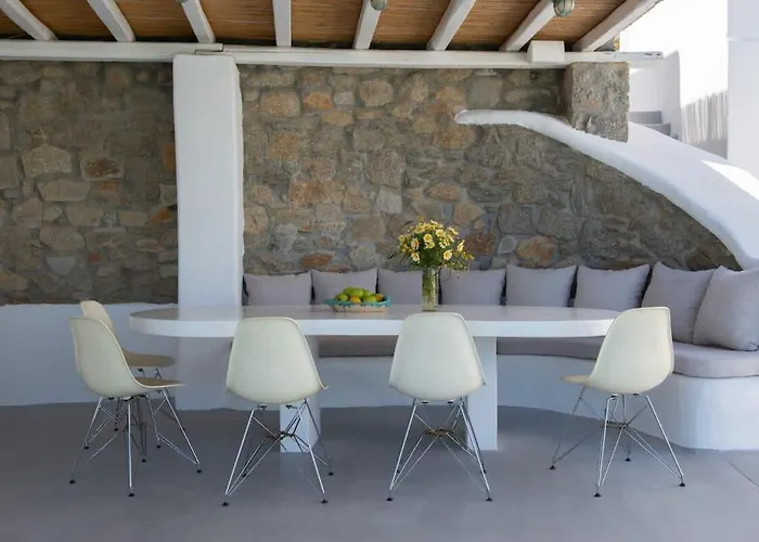 Marvelous 7 Bedroom Overlooking The Psarou Bay